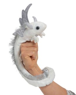 dragon-wristlet-pearl